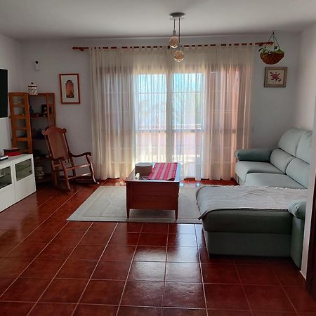 Lourdes 1 Casa Compartida Solo Con La Anfitriona Breña Baja Exterior foto