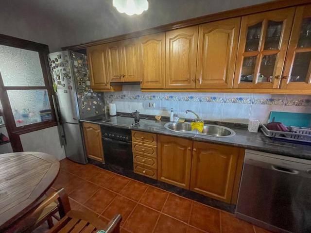 Lourdes 1 Casa Compartida Solo Con La Anfitriona Breña Baja Exterior foto