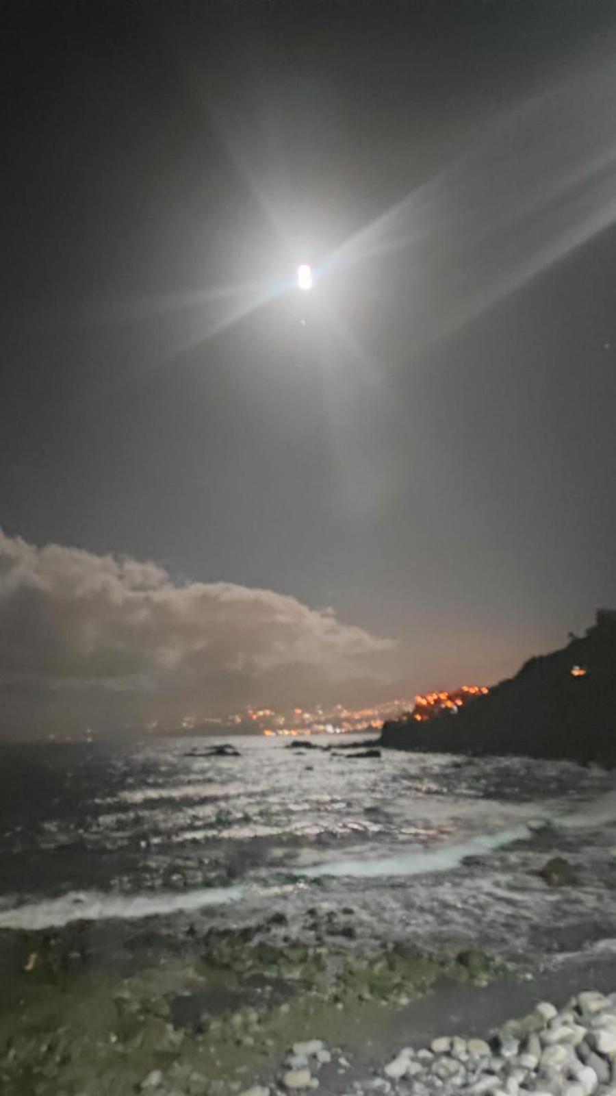 Lourdes 1 Casa Compartida Solo Con La Anfitriona Breña Baja Exterior foto